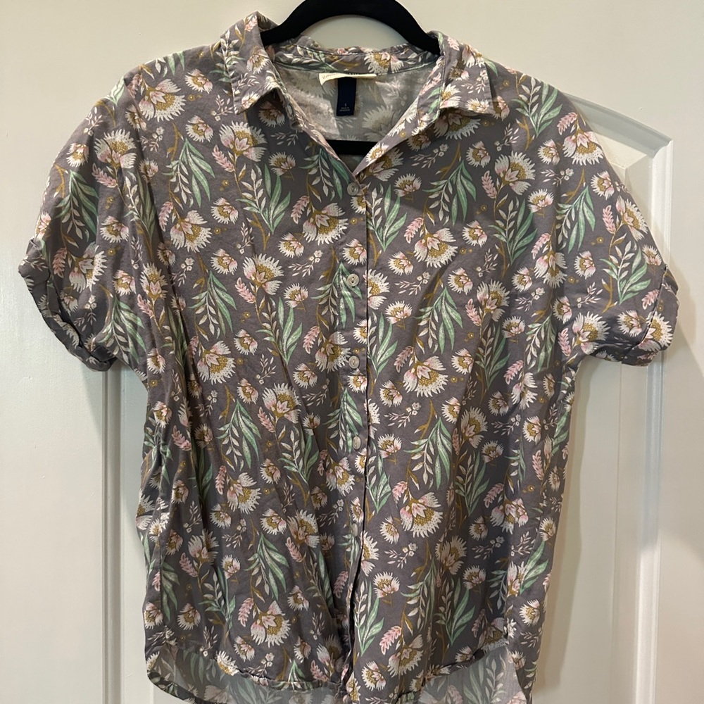 Universal Thread Floral Collared Blouse